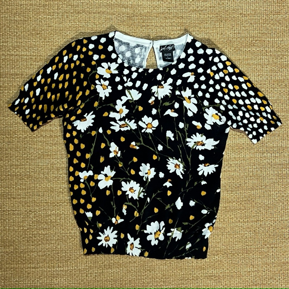 Lord & Taylor Floral Mix Print Knit Top Size Large Great Condition